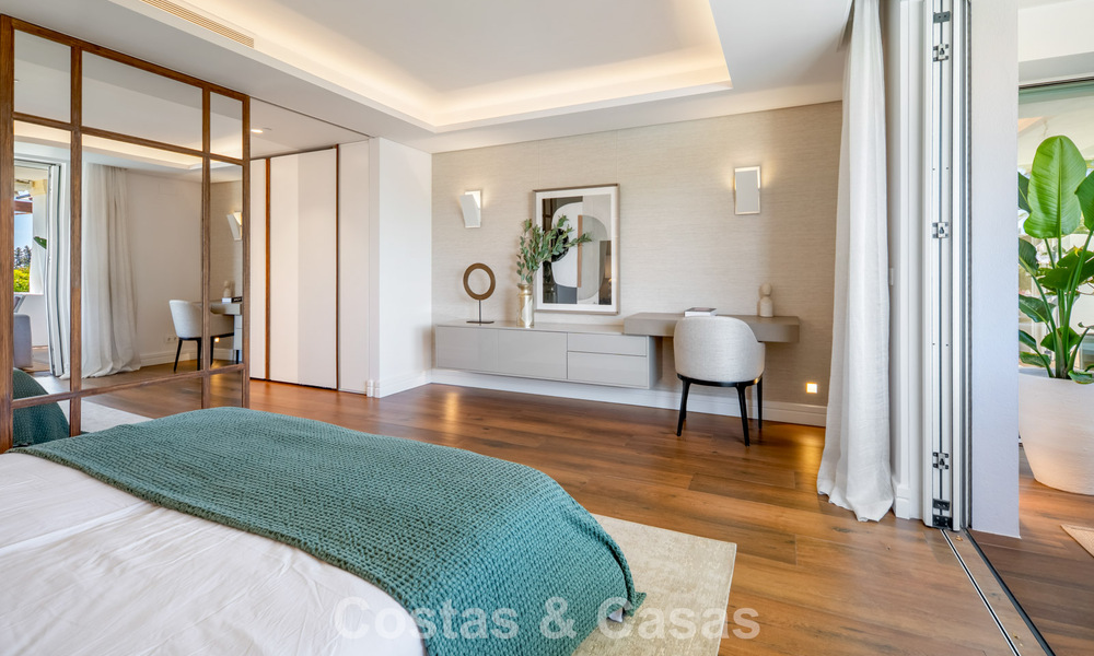 Amplio apartamento de lujo en venta en un exclusivo complejo de la Milla de Oro de Marbella 801410