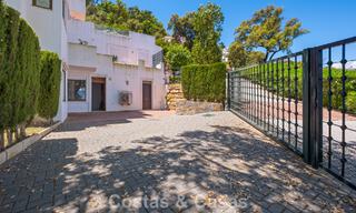 Amplio apartamento con enorme jardín privado y espectaculares vistas en venta al este de Marbella 801425 