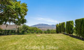 Amplio apartamento con enorme jardín privado y espectaculares vistas en venta al este de Marbella 801455 