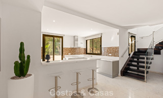 Amplio ático moderno con vistas panorámicas en venta al este de Marbella 801504 