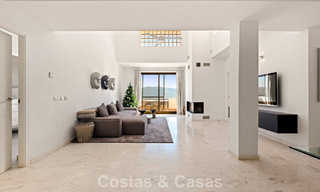 Amplio ático moderno con vistas panorámicas en venta al este de Marbella 801507 