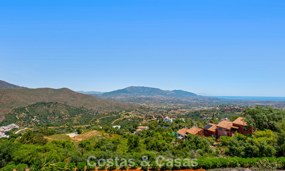 Amplio ático moderno con vistas panorámicas en venta al este de Marbella 801531