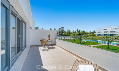 Apartamento moderno, listo para entrar a vivir en venta en la Nueva Milla de Oro entre Marbella y Estepona 801545