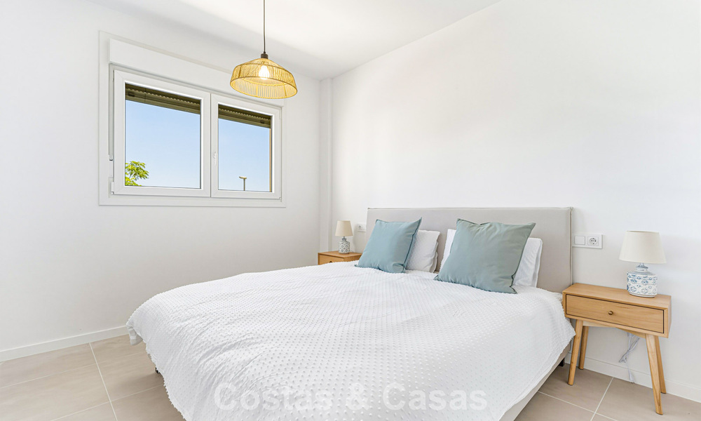 Apartamento de lujo, listo para entrar a vivir en venta en la Nueva Milla de Oro entre Marbella y Estepona 801550