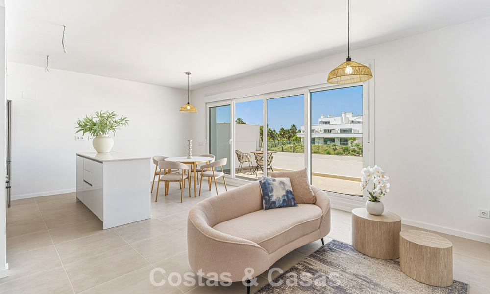 Apartamento de lujo, listo para entrar a vivir en venta en la Nueva Milla de Oro entre Marbella y Estepona 801551