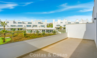 Apartamento de lujo, listo para entrar a vivir en venta en la Nueva Milla de Oro entre Marbella y Estepona 801560 