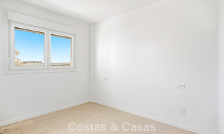 Apartamento de lujo, listo para entrar a vivir en venta en la Nueva Milla de Oro entre Marbella y Estepona 801565 
