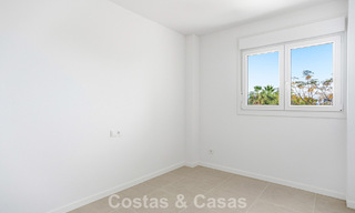 Apartamento de lujo, listo para entrar a vivir en venta en la Nueva Milla de Oro entre Marbella y Estepona 801568 