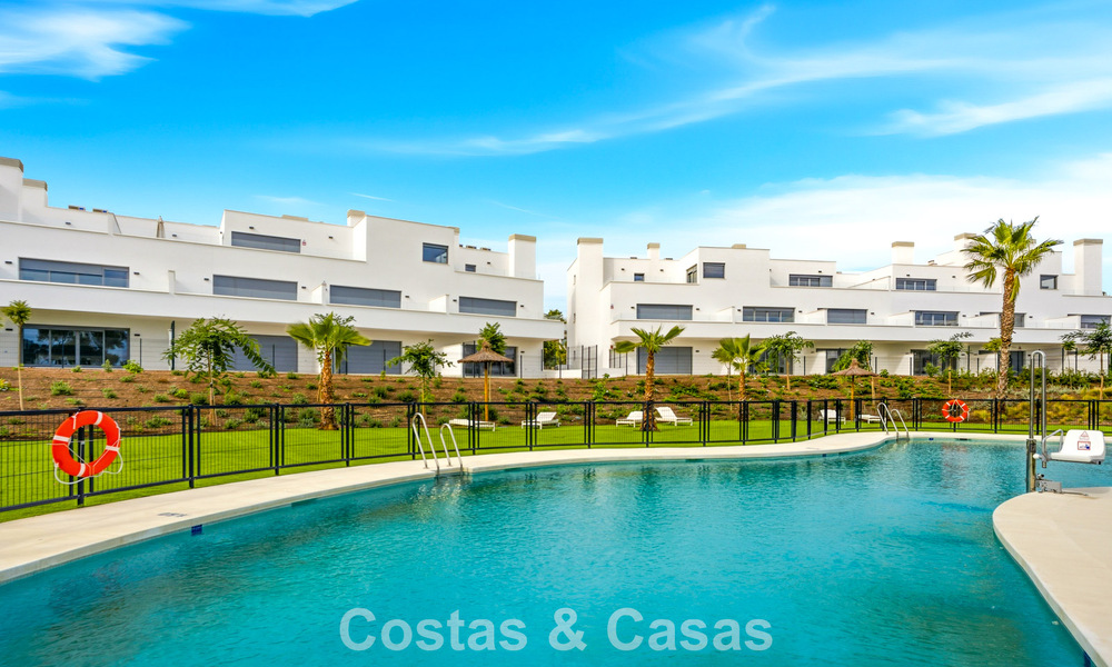 Apartamento de lujo, listo para entrar a vivir en venta en la Nueva Milla de Oro entre Marbella y Estepona 801571