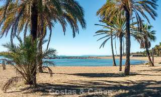 Apartamento de lujo reformado con vistas al mar en venta en Playas del Duque, Puerto Banús, Marbella 801663 