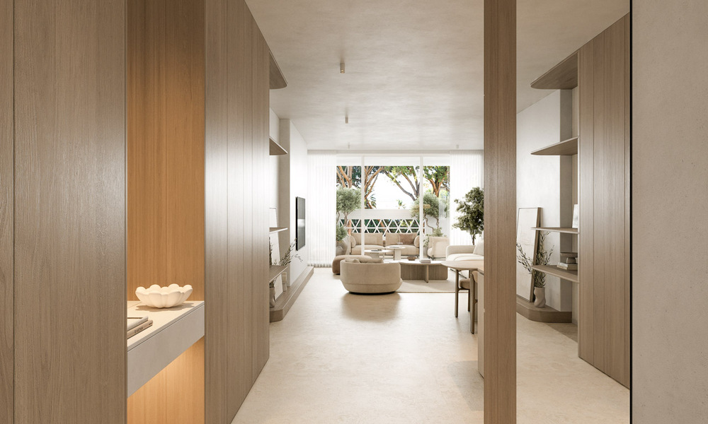 Apartamento de lujo reformado con vistas al mar en venta en Playas del Duque, Puerto Banús, Marbella 801681