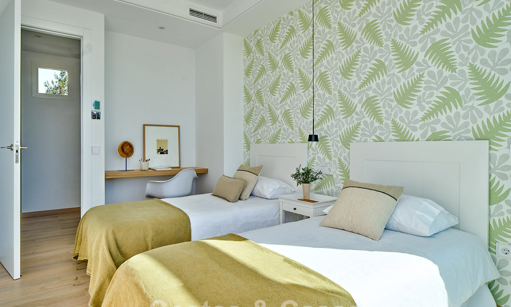 8 sofisticadas villas de lujo con vistas al mar en venta cerca del centro de Marbella 801643