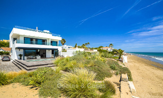 Villas en venta en Costabella, una urbanización junto a la playa situada en una de las playas más bonitas de Marbella 801574 