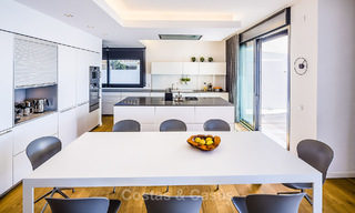 Villas en venta en Costabella, una urbanización junto a la playa situada en una de las playas más bonitas de Marbella 801582 