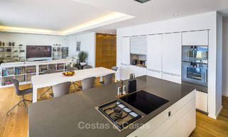 Villas en venta en Costabella, una urbanización junto a la playa situada en una de las playas más bonitas de Marbella 801584 