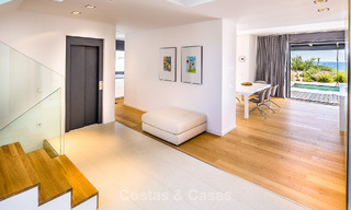 Villas en venta en Costabella, una urbanización junto a la playa situada en una de las playas más bonitas de Marbella 801586 