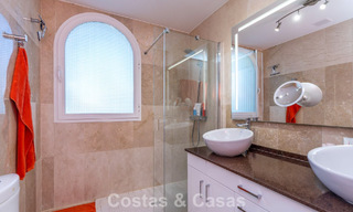 Amplio apartamento con vistas panorámicas en venta en las colinas de Marbella - Benahavís 801731 