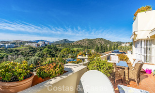 Amplio apartamento con vistas panorámicas en venta en las colinas de Marbella - Benahavís 801736 