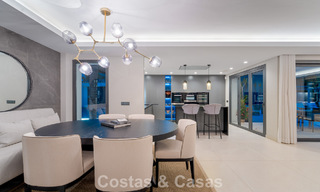 Villa moderna de lujo con piscina climatizada en venta en el Valle del Golf de Nueva Andalucía, Marbella 801950 