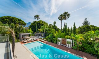 Villa moderna de lujo con piscina climatizada en venta en el Valle del Golf de Nueva Andalucía, Marbella 801990 