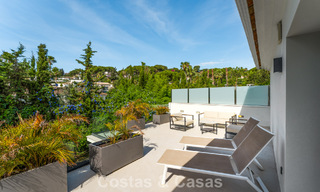 Villa moderna de lujo con piscina climatizada en venta en el Valle del Golf de Nueva Andalucía, Marbella 801992 