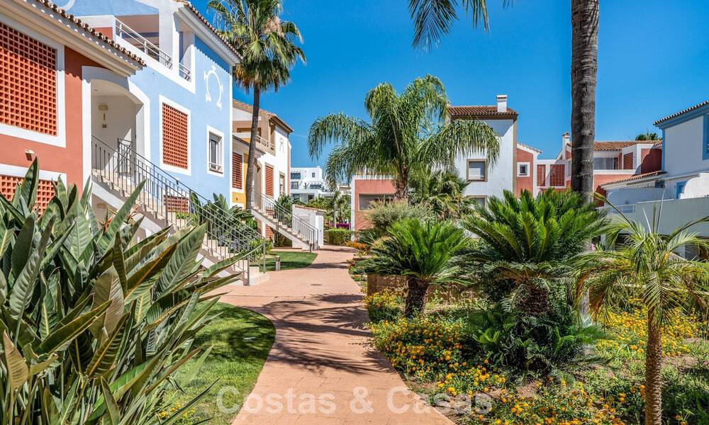 Ático en venta en la New Golden Mile entre Marbella y el centro de Estepona 802060