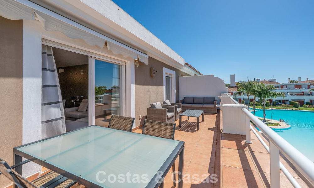 Ático en venta en la New Golden Mile entre Marbella y el centro de Estepona 802088