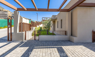 Villa nueva de lujo moderna con vistas panorámicas al mar en venta en las colinas de Marbella - Benahavís 802099 