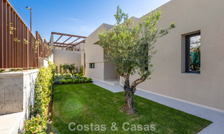 Villa nueva de lujo moderna con vistas panorámicas al mar en venta en las colinas de Marbella - Benahavís 802100 