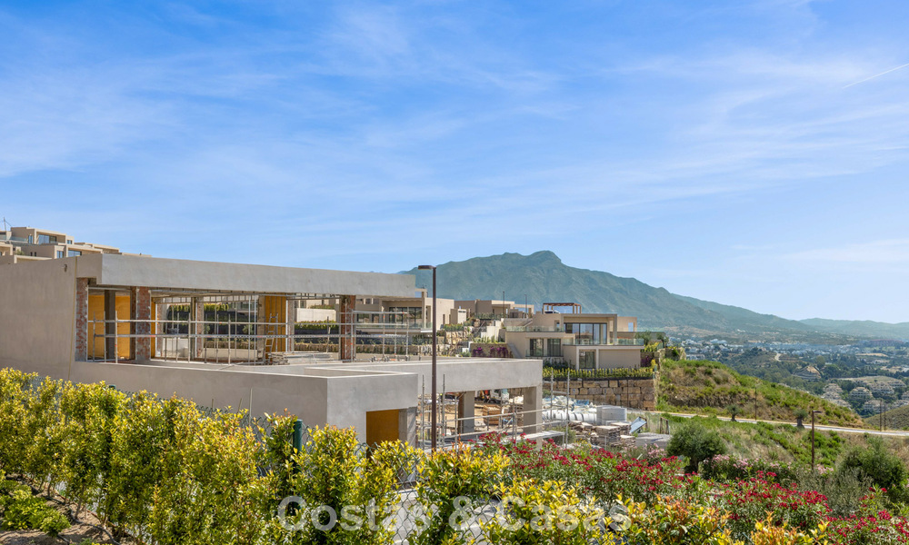 Villa nueva de lujo moderna con vistas panorámicas al mar en venta en las colinas de Marbella - Benahavís 802113