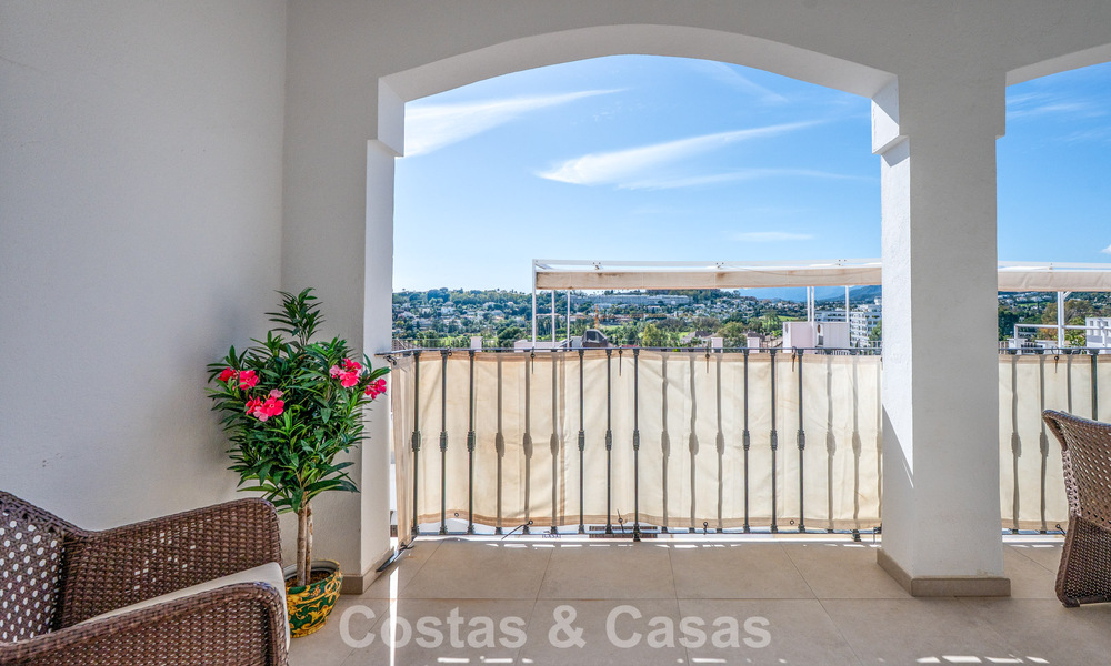 Encantadora adosada en venta en un complejo de estilo andaluz cerca de los servicios en Nueva Andalucía, Marbella 802355