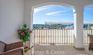 Encantadora adosada en venta en un complejo de estilo andaluz cerca de los servicios en Nueva Andalucía, Marbella 802355 