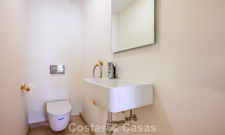 Encantadora adosada en venta en un complejo de estilo andaluz cerca de los servicios en Nueva Andalucía, Marbella 802368 
