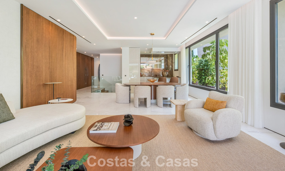 Exclusivo apartamento dúplex con interior Fendi en venta en la Milla de Oro de Marbella 802298