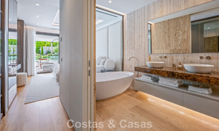 Exclusivo apartamento dúplex con interior Fendi en venta en la Milla de Oro de Marbella 802299 