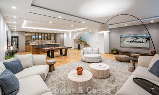 Exclusivo apartamento dúplex con interior Fendi en venta en la Milla de Oro de Marbella 802307 