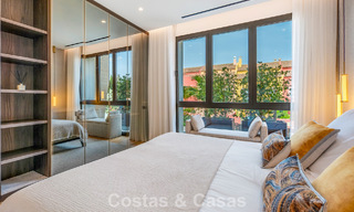 Exclusivo apartamento dúplex con interior Fendi en venta en la Milla de Oro de Marbella 802311 