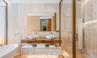 Exclusivo apartamento dúplex con interior Fendi en venta en la Milla de Oro de Marbella 802330 