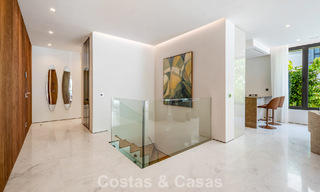 Exclusivo apartamento dúplex con interior Fendi en venta en la Milla de Oro de Marbella 802331 