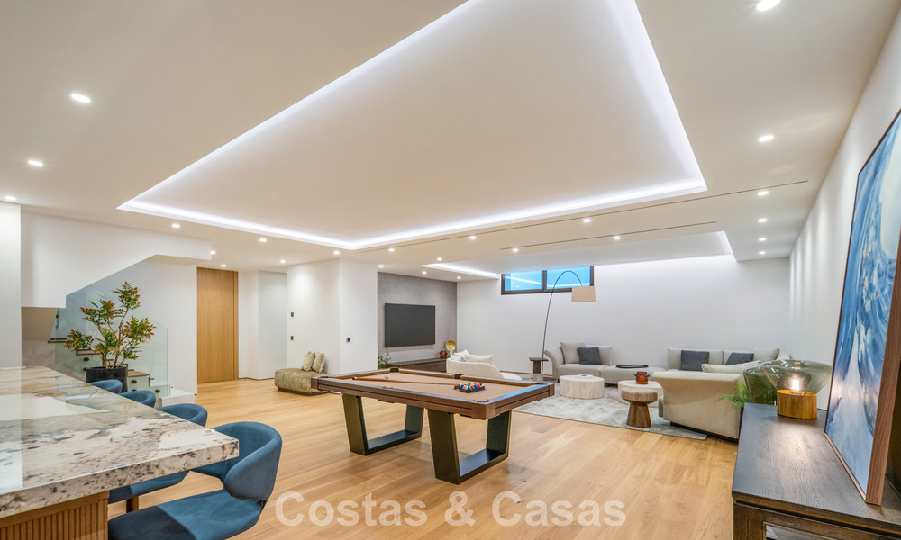Exclusivo apartamento dúplex con interior Fendi en venta en la Milla de Oro de Marbella 802335