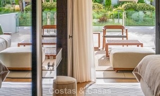 Exclusivo apartamento dúplex con interior Fendi en venta en la Milla de Oro de Marbella 802339 