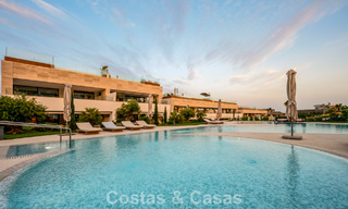 Exclusivo apartamento dúplex con interior Fendi en venta en la Milla de Oro de Marbella 802342 