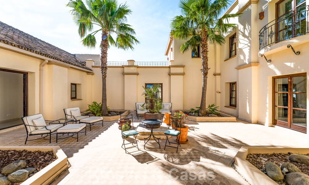 Majestuosa finca en venta en un entorno verde en la New Golden Mile entre Marbella y Estepona 802215