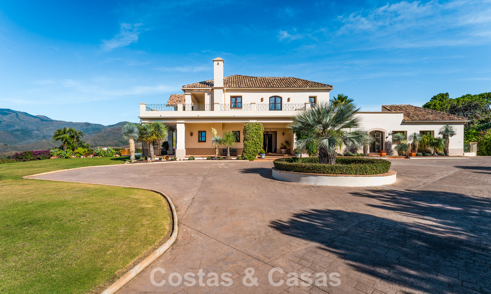 Majestuosa finca en venta en un entorno verde en la New Golden Mile entre Marbella y Estepona 802218