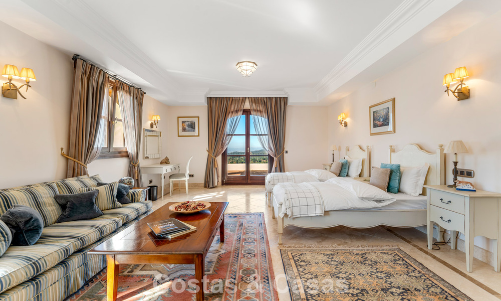 Majestuosa finca en venta en un entorno verde en la New Golden Mile entre Marbella y Estepona 802220