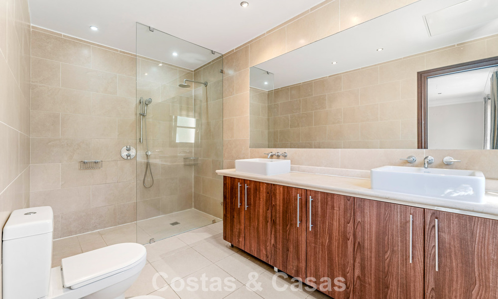 Majestuosa finca en venta en un entorno verde en la New Golden Mile entre Marbella y Estepona 802250