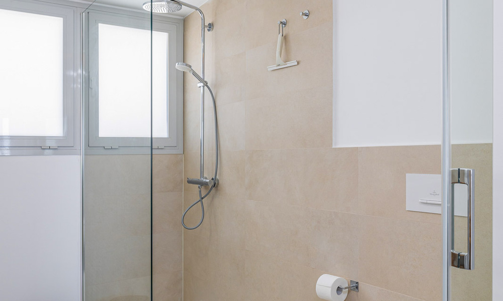 Ático dúplex moderno y luminoso con vistas frontales al mar en venta en Benalmádena, Costa del Sol 802183