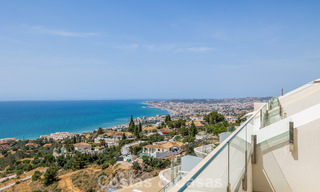 Ático dúplex moderno y luminoso con vistas frontales al mar en venta en Benalmádena, Costa del Sol 802187 