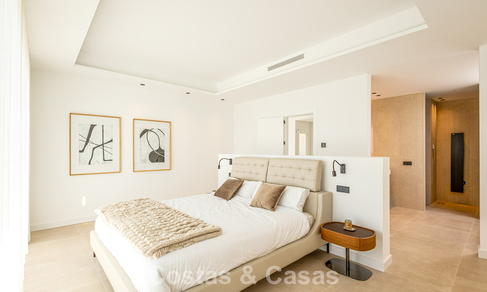 Villa de lujo contemporánea de nueva construcción con vistas al mar en venta en Mijas, Costa del Sol 802160