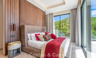 Villa de lujo contemporánea lista para entrar a vivir en una comunidad cerrada en Marbella - Benahavís 802413 